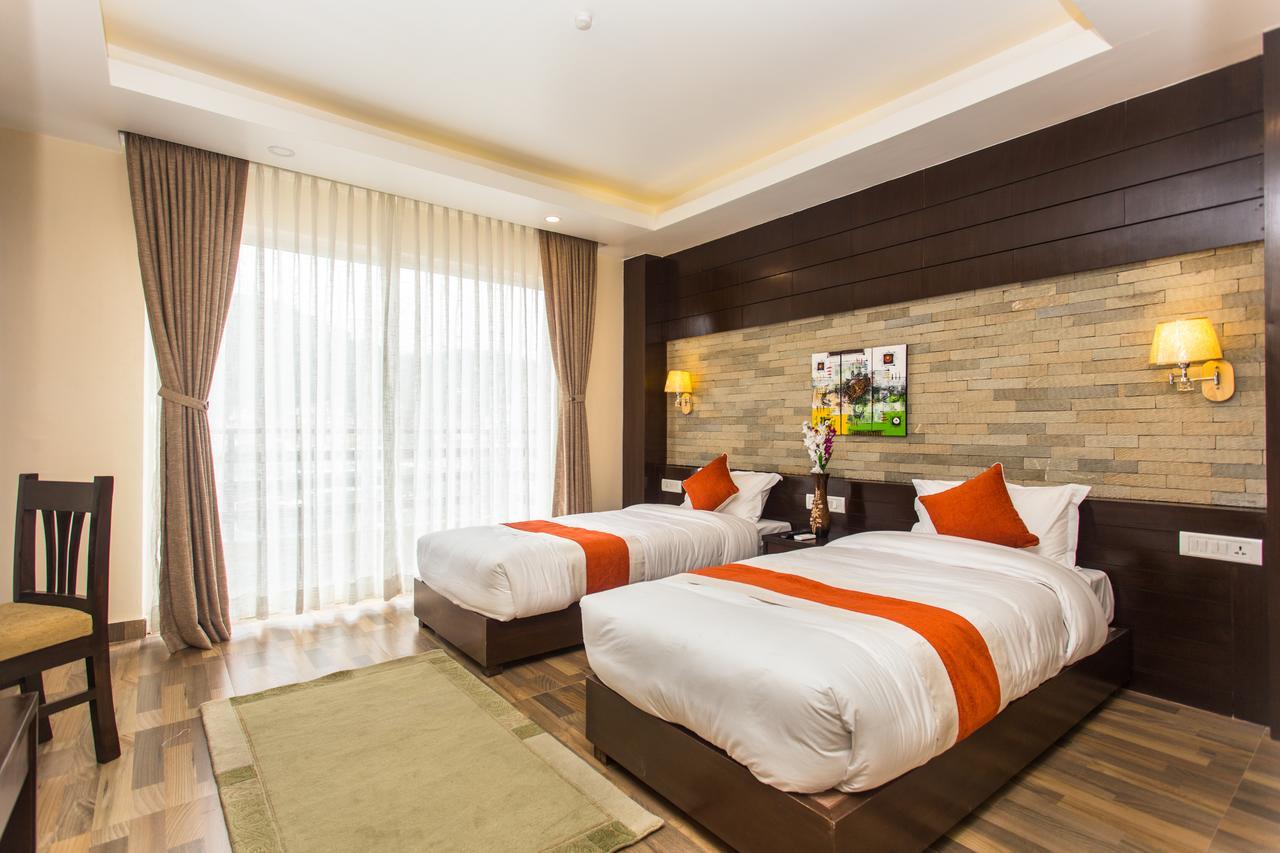 Bodhi Suites Boutique Hotel And Spa Pokhara Exterior foto