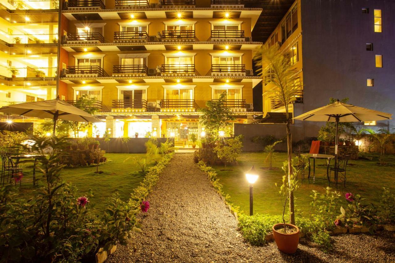 Bodhi Suites Boutique Hotel And Spa Pokhara Exterior foto